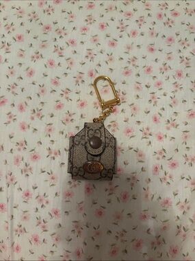 Gucci | Accessories | Gucci Iphone Xxs Authentic Strawberry Phone